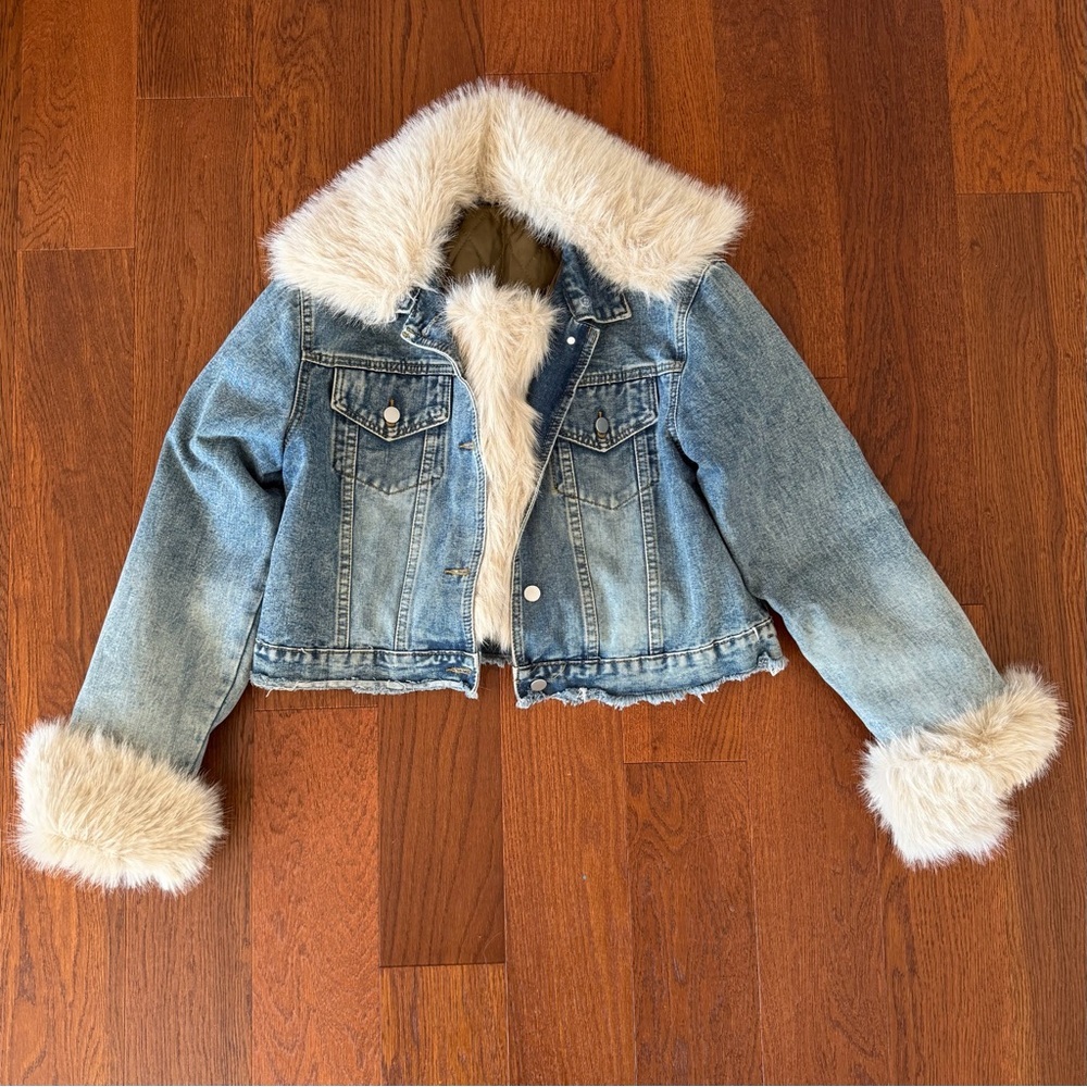 Malibu Road Denim Cropped Jacket with Faux Fur Liner M/L